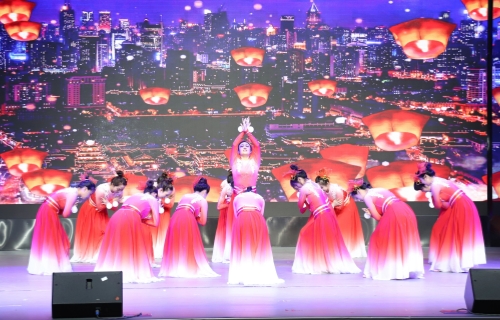 “灯光里的中国”响起，长春校园里这场活动守护“心灵晴空”
