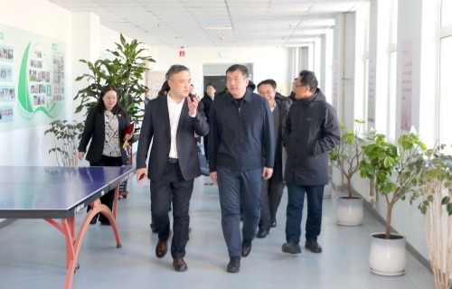深化协同聚合力 共谋新篇促发展 | 东北师范大学校长徐海阳一行到我院开展交流座谈