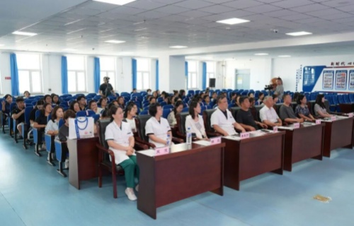市关工委举办心理教师专题培训  筑牢青少年心理健康防护屏障